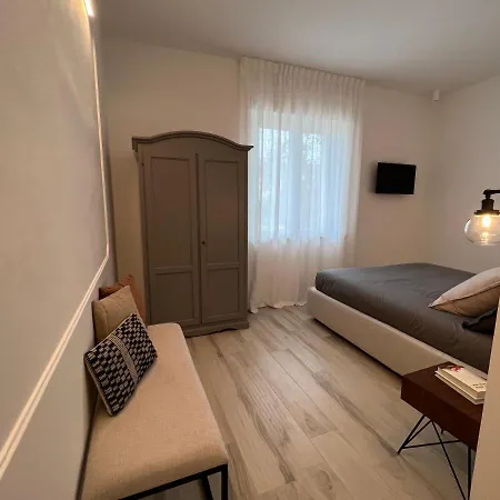 Torrione - & Pool דירה צ'יביטאנובה מארקה