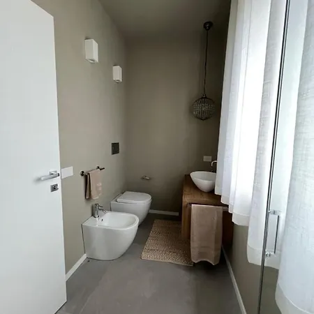 Torrione - & Pool צ'יביטאנובה מארקה