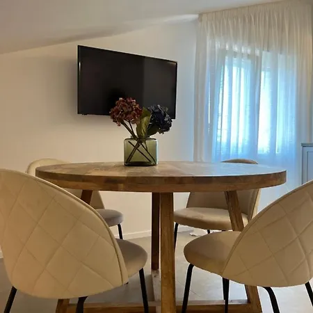 Torrione - & Pool דירה *