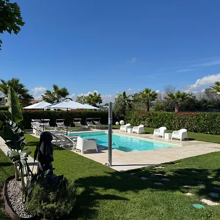 Torrione - & Pool צ'יביטאנובה מארקה