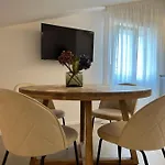 Torrione - & Pool Apartman *